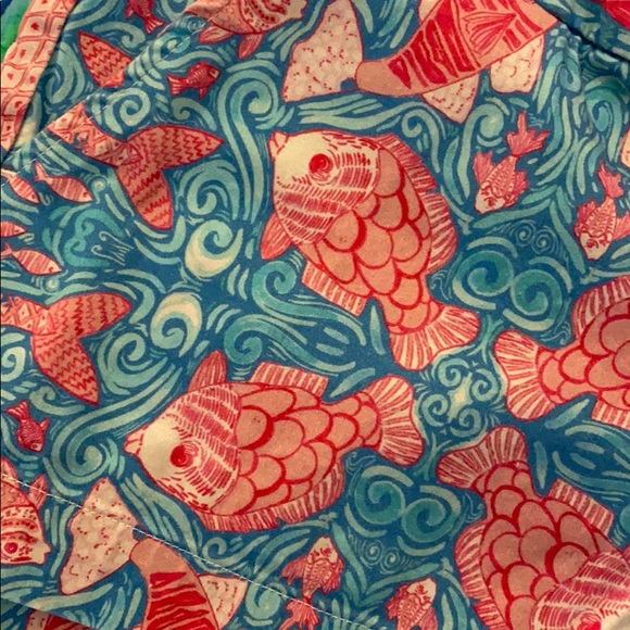 Kaeli Smith fish shorts (look like Lilly pulitzer) - Picture 2 of 5